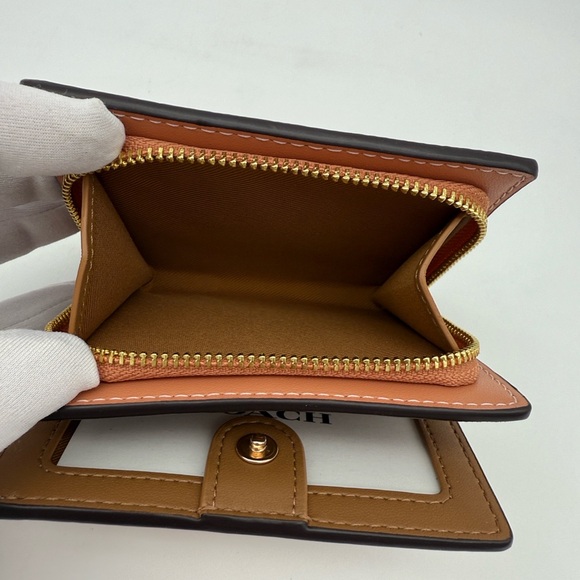 Coach Snap Wallet with Shell Print IM/ Coral/Sunrise - Picture 15 of 15